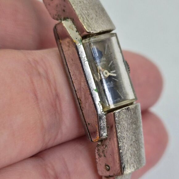 Felicitas Neuchatel Womens Watch 17 Jewels Incabloc Bangle Bracelet Silver main image 9